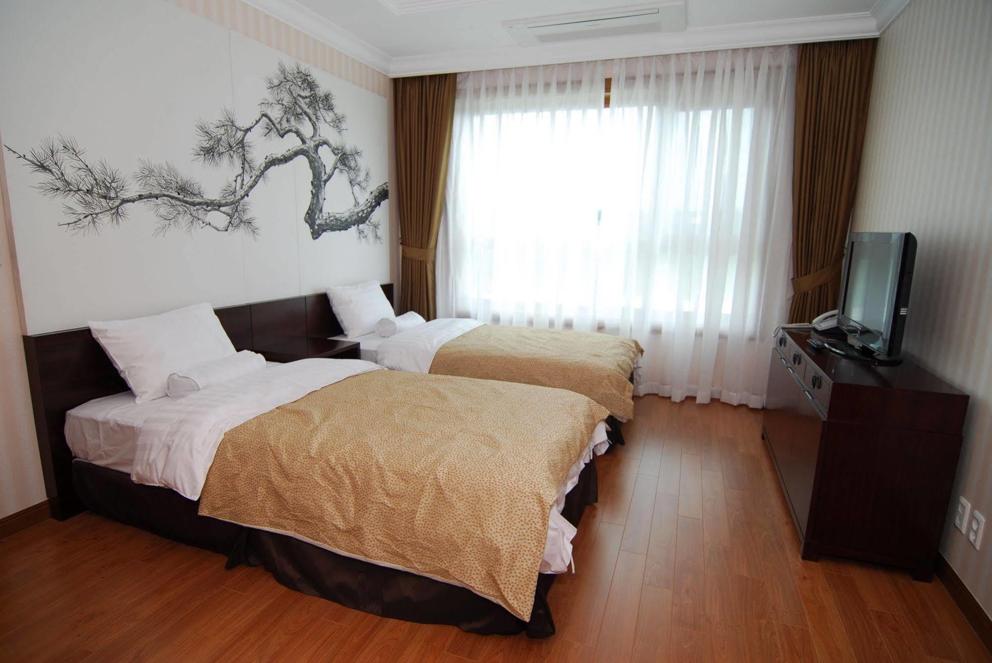 Pineridge Hotel Sokcho Luaran gambar